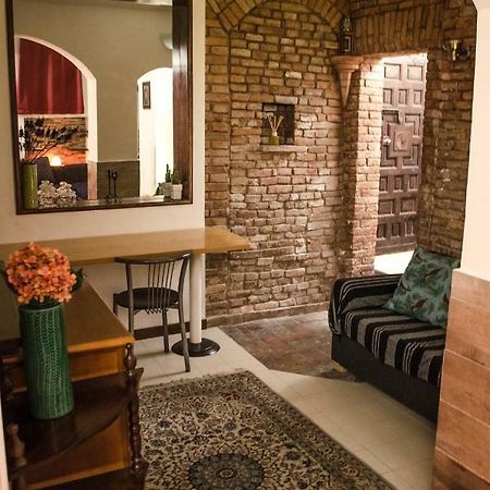 Medieval Central Apartment ボローニャ エクステリア 写真