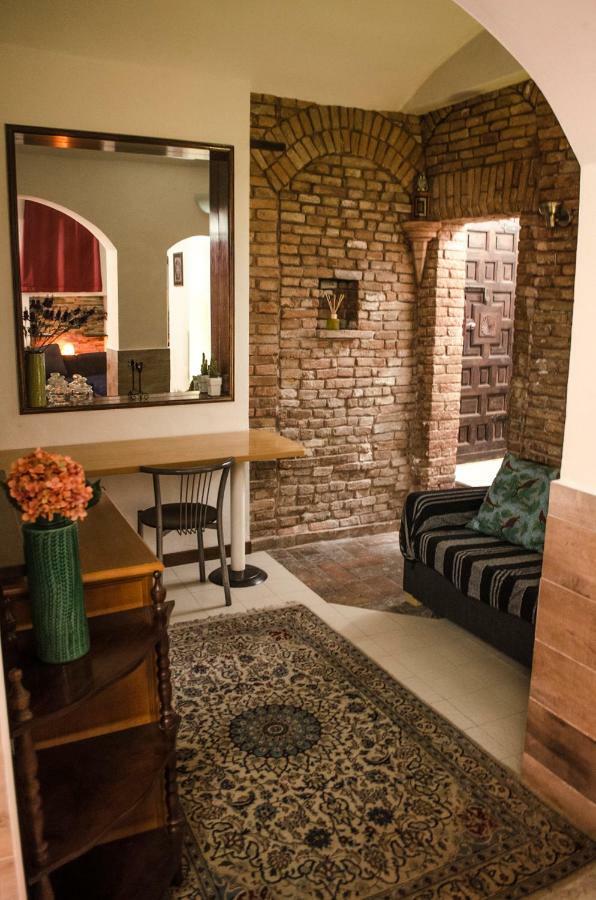 Medieval Central Apartment ボローニャ エクステリア 写真
