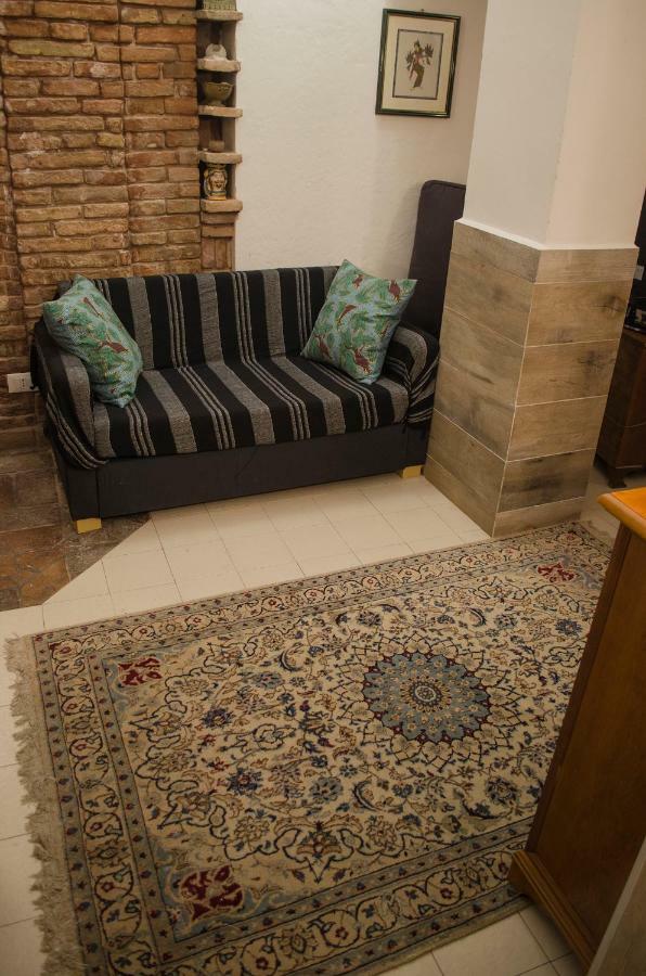 Medieval Central Apartment ボローニャ エクステリア 写真