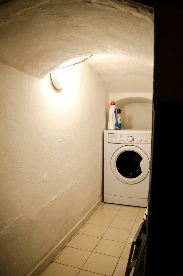 Medieval Central Apartment ボローニャ エクステリア 写真