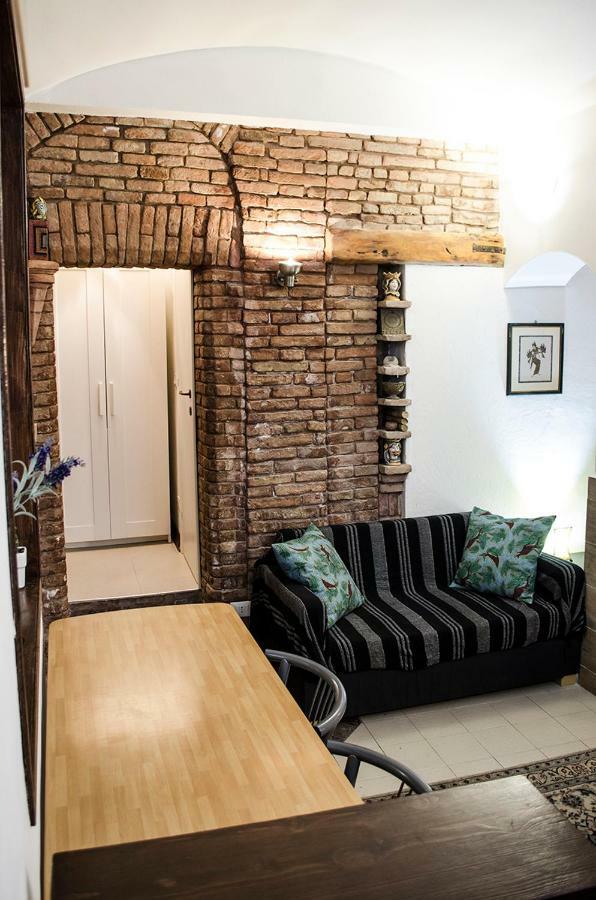 Medieval Central Apartment ボローニャ エクステリア 写真